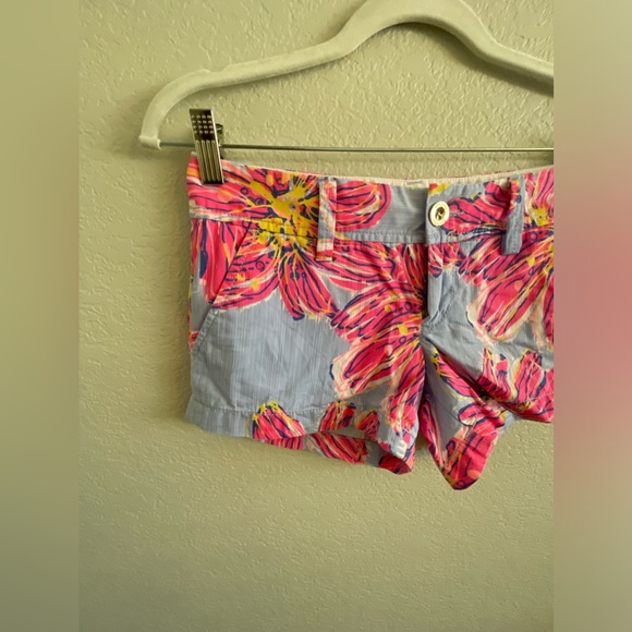 Lily Pulitzer Walsh shorts - Picture 2 of 5